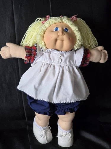 VTG Cabbage Patch Kids GIRL DOLL BLONDE Hair Blue Eyes Clothes & Shoes LOT HM#2