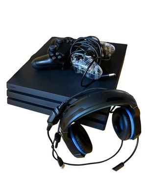 PS 4 Pro 1 TB, 2 Controller (DualShock + Nacon) & Headset