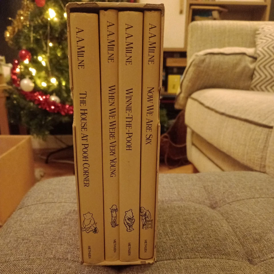 Vintage The Pooh Gift Box by A.A Milne, 1977 - Image 2 of 4