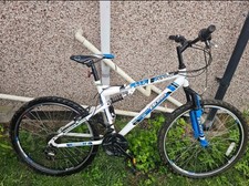 Boss Astro Mountain Bike White/Blue, Front Suspension, V-Brakes