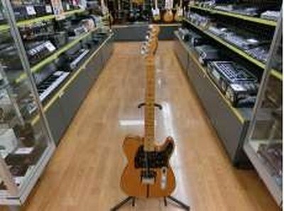 H.S. Anderson Mad Cat E-Gitarre gebraucht aus Japan
