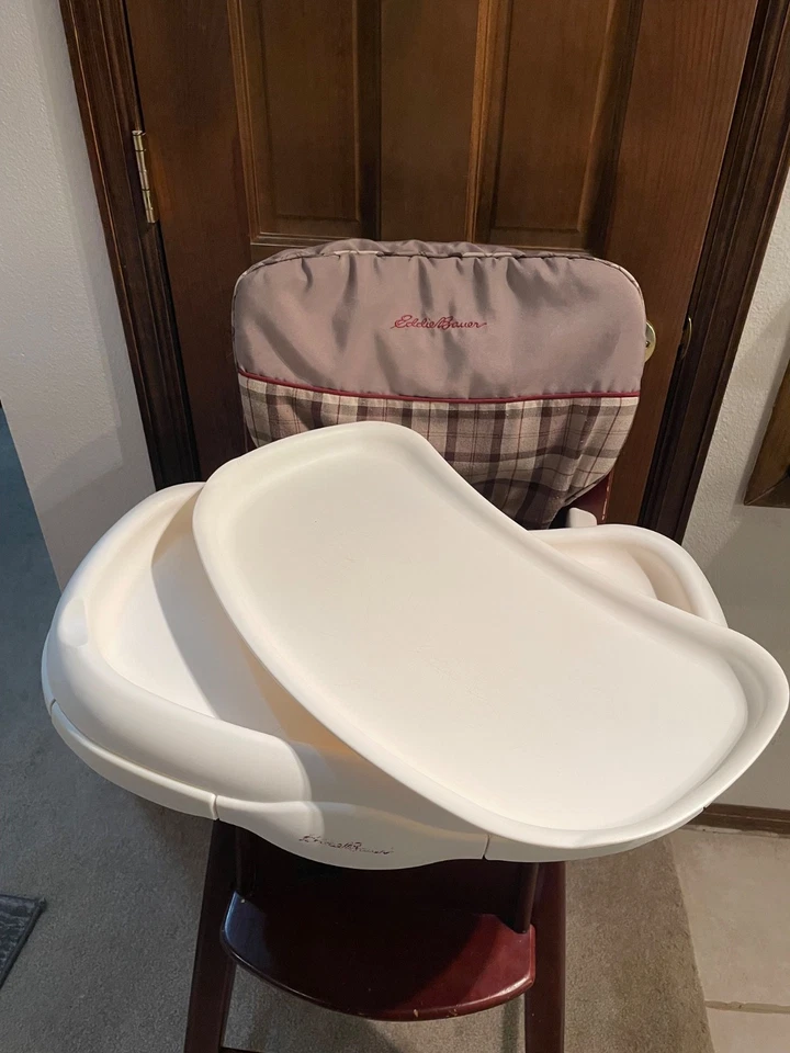 Silla alta clásica de madera Eddie Bauer 2006 (recogida local, Denver, Co) Foto 4 de 4