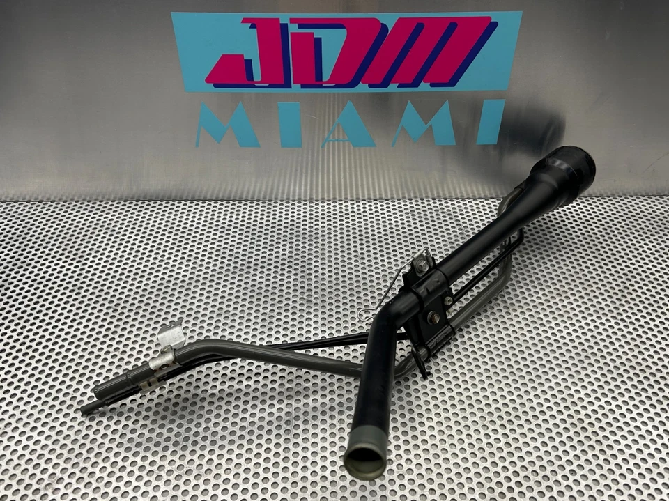 Toyota MR2 Spyder 2000-2005 tanque de combustible cuello de llenado tubo de gasolina OEM genuino Foto 4 de 4