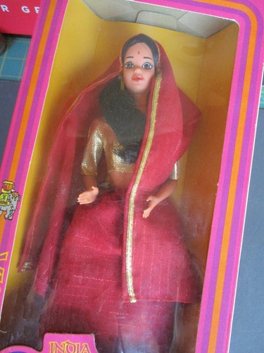 NIB, 1981 in Box International INDIAN BARBIE Doll, INDIA - Picture 2 of 10