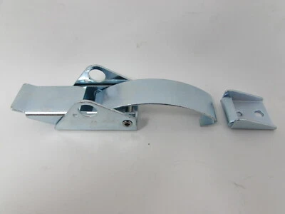 BANDIT, MORBARK BANDIT MORBARK WOOD CHIPPER DOOR PANEL LATCH CATERPILLAR PERKINS POWER UNIT