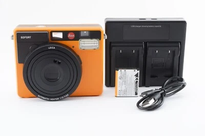 《MINT》Leica Sofort Instant Camera Model 2754 Orange Polaroid JAPAN✈✈✈✈✈✈✈✈✈✈🚀🎁 - Image 1 of 4