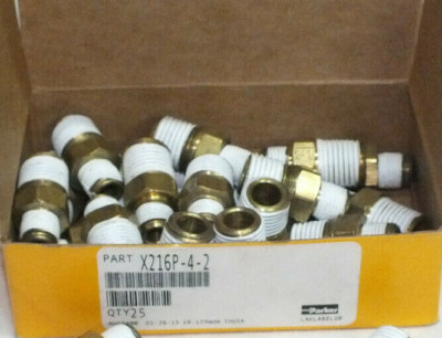 Parker 216P-4-2 Hex Reducing Nipple, Brass 1/4