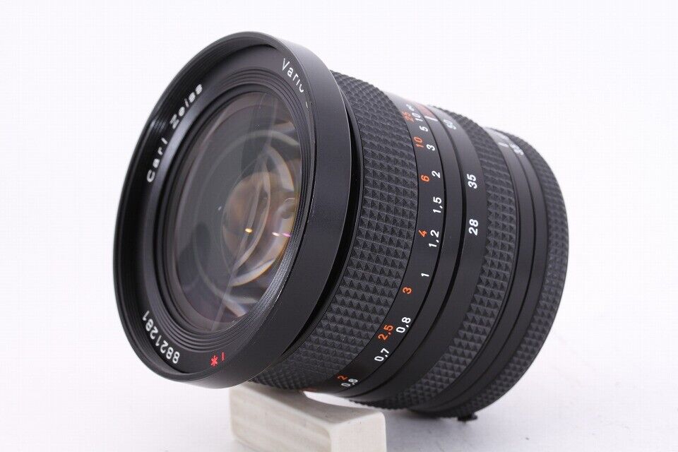 CONTAX Vario-Sonnar 28-70mm f3.5-4.5-