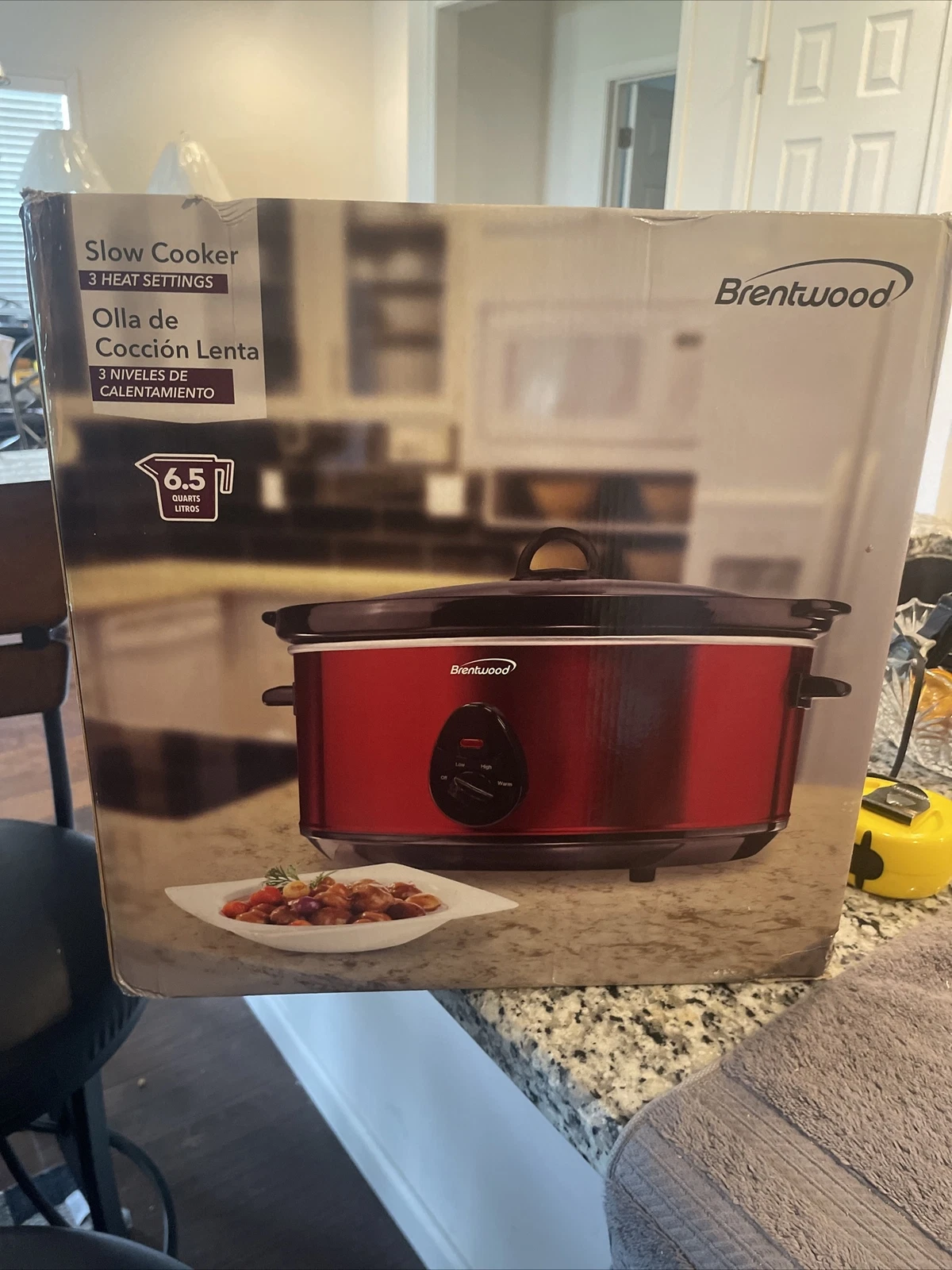 BRENTWOOD SC-145W 6.5 QUART SLOW COOKER Red NEW.