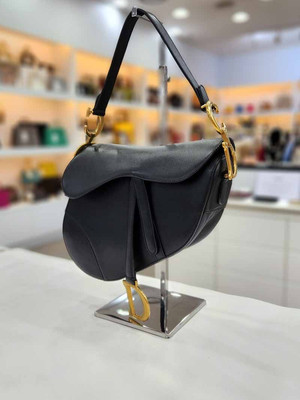 Dior Black Saddle Medium Shoulder Bag M0455CBAA 125840390 | eBay Dior Black Saddle Medium Shoulder Bag M0455CBAA 125840390 | eBay