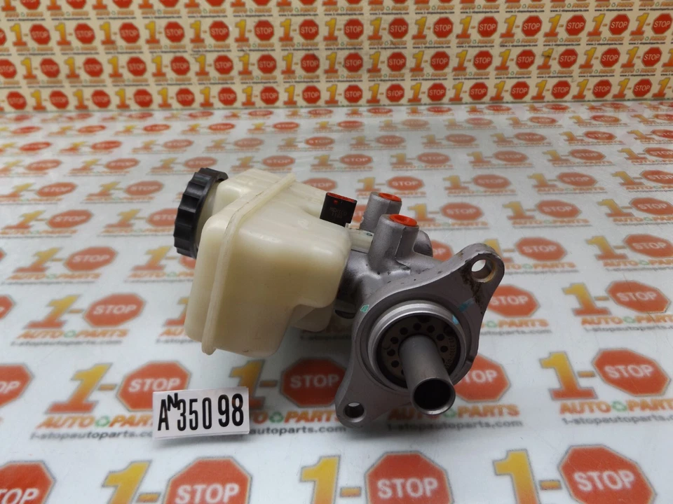 Nissan Pathfinder 2010-2012 cilindro maestro de freno 46010-9Bp1A OEM Foto 2 de 4