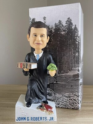 JOHN ROBERTS United States SCOTUS Supreme Court Justice GREEN BAG Bobblehead NIB