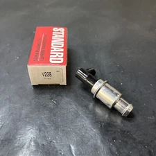 🔥🔥🔥PCV Valve Standard Motor Products V228