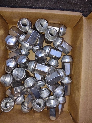 2000-26 CHEVY SILVERADO gmc yukon tahoe 1500 LUG NUT 24 set oem stainless