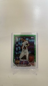 2023 Topps Series 2 - Green Foil #372 Ronny Henriquez /499 (RC)