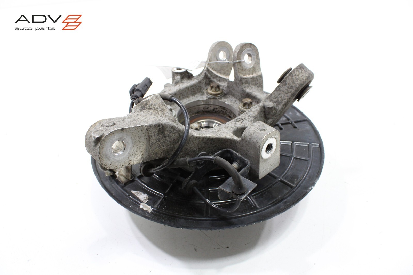 2017 - 2020 MASERATI LEVANTE REAR RIGHT PASSENGER SIDE SPINDLE KNUCKLE HUB OEM