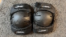  sz M Vintage black Rollerblade protective knee pads