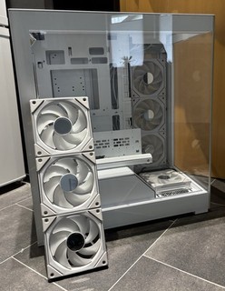 Phanteks NV5 White 8x Lian Li SL INF120 RGB – Top White Build!