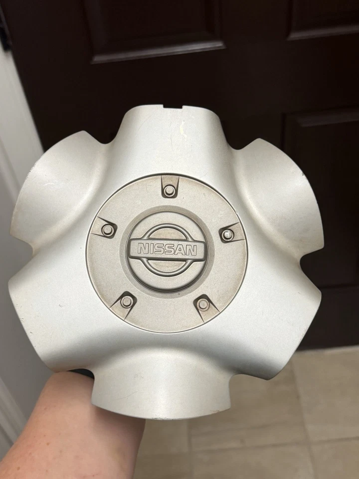 Tapa central de rueda Nissan Pathfinder 1999-2002 40342-2W600 Qt1 1999 00 01 02 Foto 2 de 4