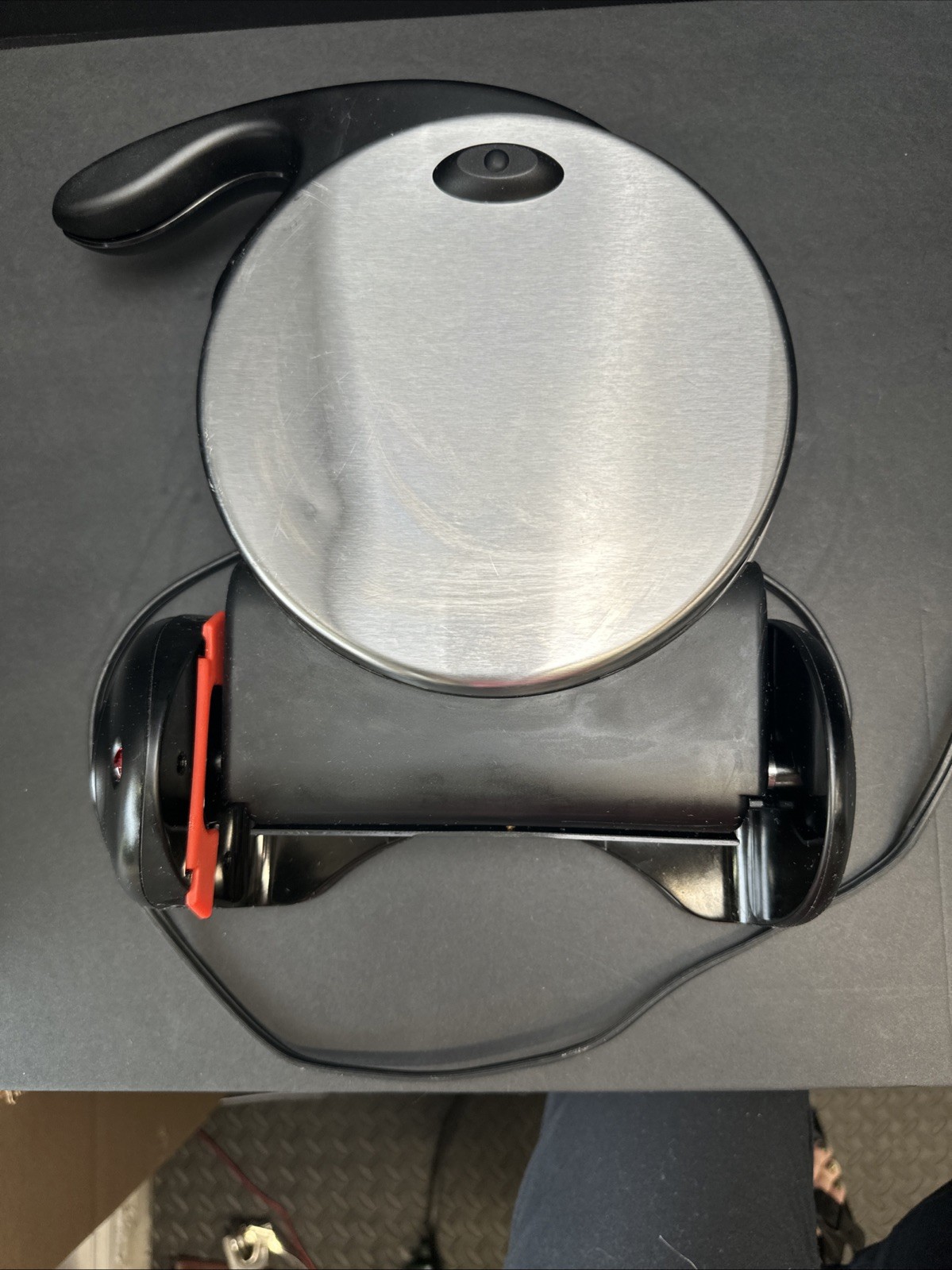 Presto FlipSide Belgian Waffle Maker Electric Non Stick TESTED WORKS Small Dent