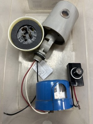 LOT OF 4* Intermatic K1121 / Area Lighting Research Photo Electric Switch + MORE