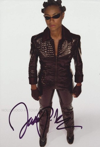 JADA PINKETT SMITH - The Matrix - 8"x11" - GENUINE SIGNED AUTOGRAPH