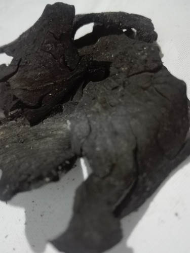 Coconut shell charcoal & Pure Organic Activated Carbon Chips Natural Ceylon - Picture 7 of 12
