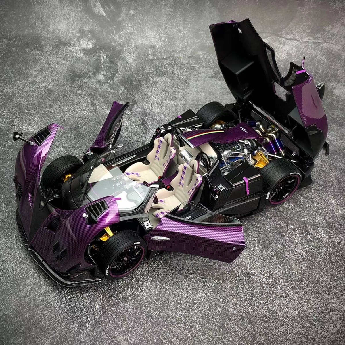 LCD 1/18 Pagani ZONDA HP Barchetta diecast open close car model