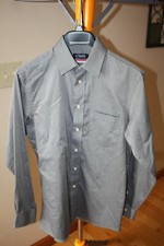 EUC Men's CHAPS Essentials Button Down Dress Shirt Lg Sleeve 14-14.5  32/33 Reg