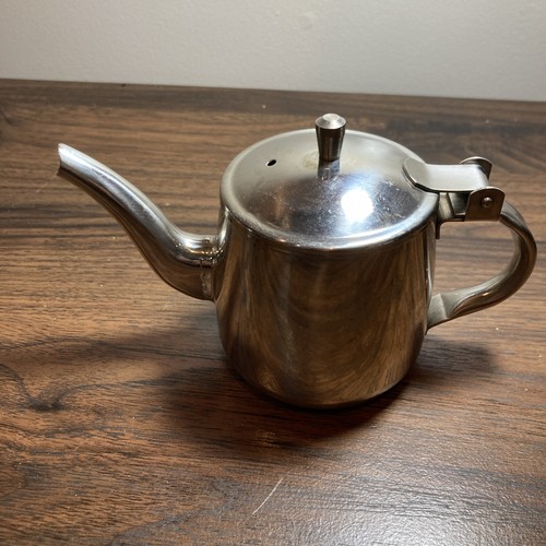 Vollrath 18-8 Stainless Steel Silver Tea Pot 1 Cup with Lid and Handle