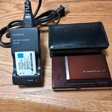 FUJIFILM Z100 Compact Digital Camera Tested Working Seller Japan