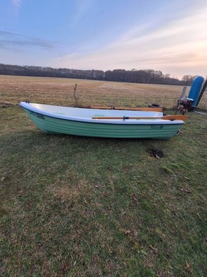ANKA 4 (doppelwandig) Leiter ,2Ankern und Motor Mercury 3 ,3