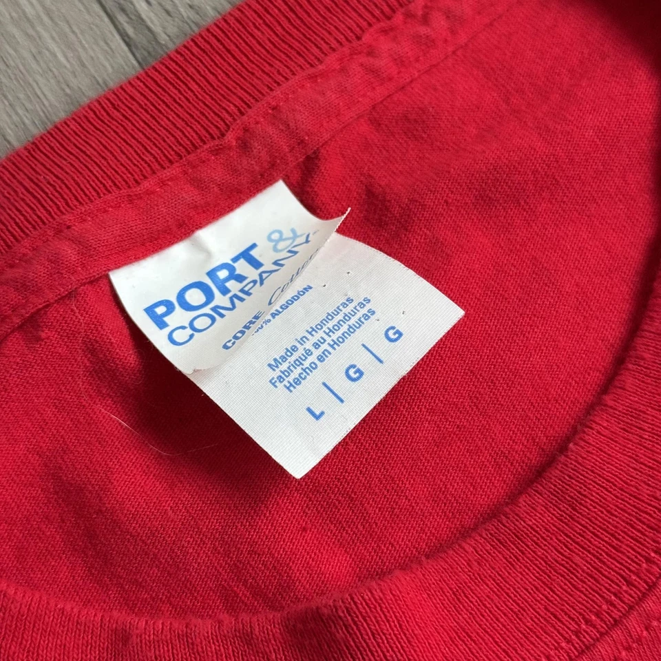 Camiseta deportiva olímpica roja grande del equipo de Estados Unidos para hombre Port & Company Foto 3 de 4