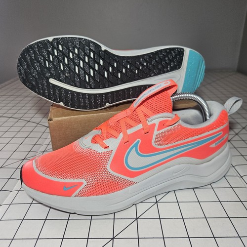 Nike Cosmic Runner GS Size 7Y Fits Womens 8.5 Bright Crimson Orange HM4402-600