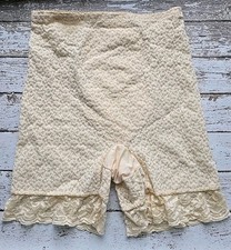 Renette Foundations Vintage Girdle Medium 27-28 Ivory Lace Lingerie High Waist