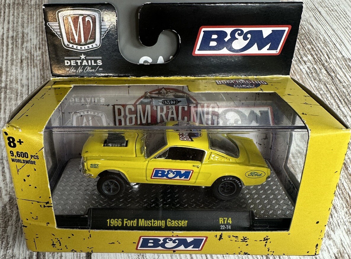 M2 Machines Auto-Thentics Series 74 : B&M Racing 1966 Ford Mustang Gasser R74