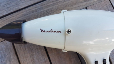 Ancien Sèche-Cheveux Moulinex Vintage – Fonctionnel Et Rétro Blanc 2 Vitesses