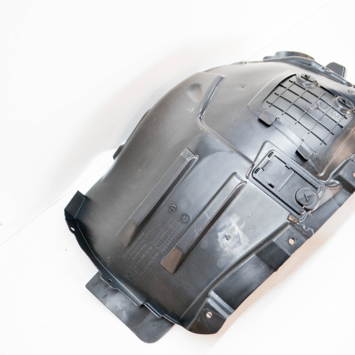 MB E C238 Front Left Wheel Housing Liner Front Part A2386901303 