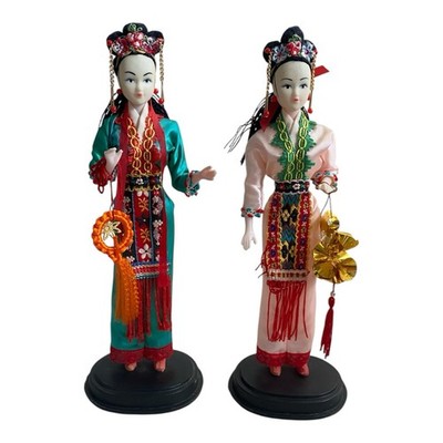 Vintage Chinese Heritage Doll's Collector's Item Beautifuly Detail Pre-owned