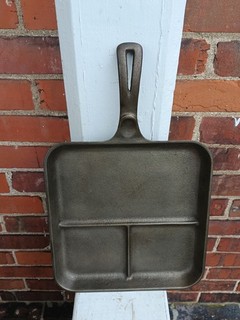 Vintage Wagner Ware Sidney O Cast Iron Bacon and Egg Breakfast Skillet 1101 NR!