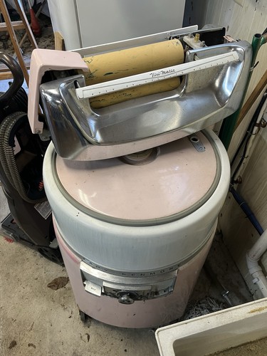 Kenmore Visi-Matic Vintage Top-Loading Wringer Washing Machine Pink Enamel 1950s