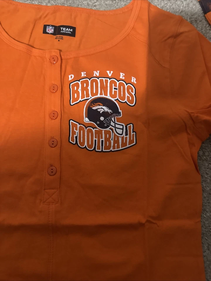 Denver Broncos Button Down Shirt Women’s Size Medium. New In Bag With Tags - Image 2 of 4