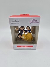 Hallmark Disney Princess Snow White Christmas Tree Ornament