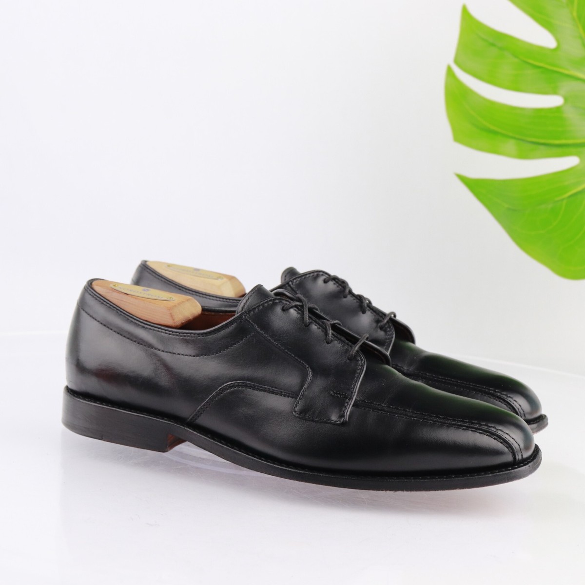 Allen Edmonds Mens Sagamore Oxford Size 8.5 D Black Calfskin 