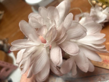 vintage millinery silk petals 4" champagne 3 flowers made in Japan