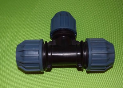 Jason PE Fitting T-Stück reduziert 25 x 20 x 25mm IG Trinkwasser PN16 DVGW (506)
