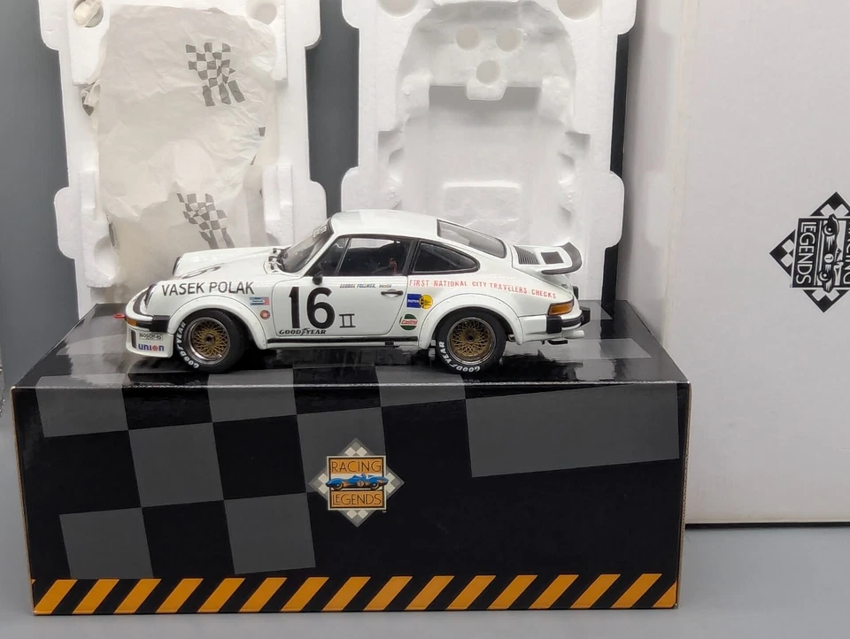 Modellautos 1:18 Exoto Porsche 934 RSR #16 George Follmer in OVP