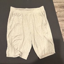 Under Armour Athletic Shorts Gray P Lightweight Pockets Elastic Waist