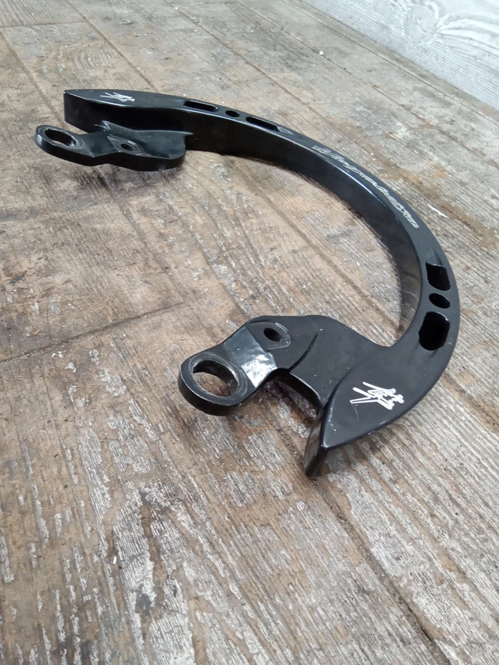 2009 09 2008-2018 Suzuki Hayabusa Rear Back Roaring Toyz Engraved Grab Bar  - Image 4 of 4