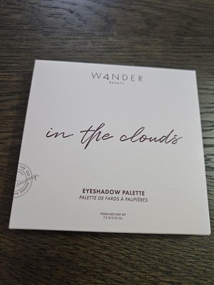 Wander Beauty In The Clouds Eyeshadow Palette